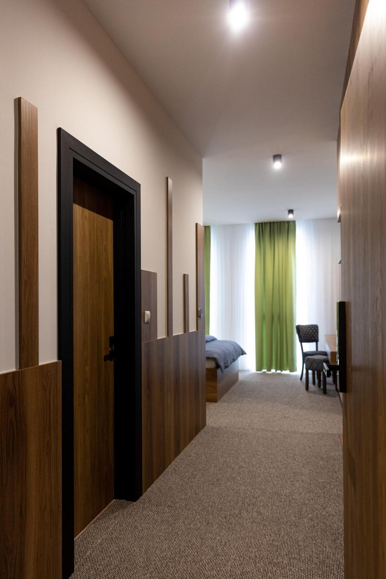 Hostel Tron Travnik Extérieur photo