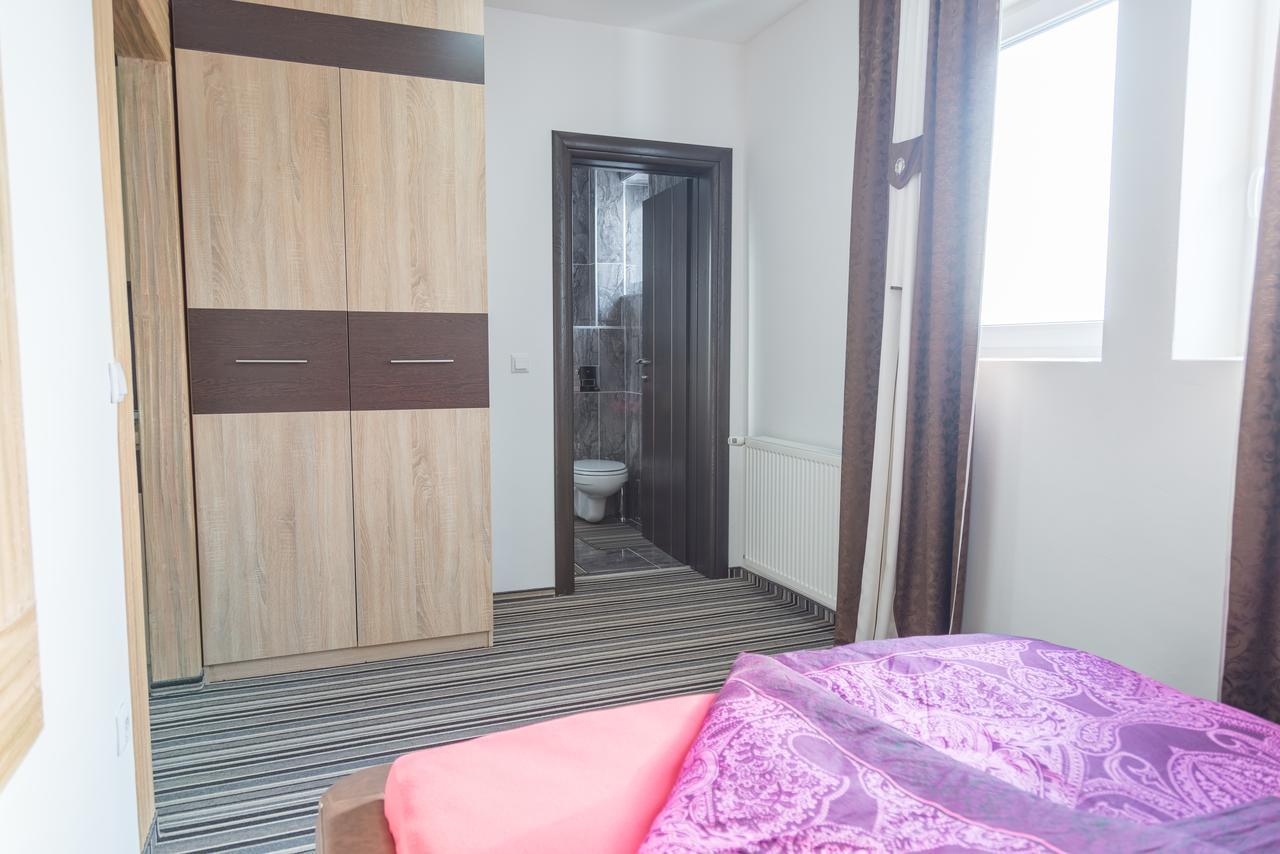 Hostel Tron Travnik Extérieur photo